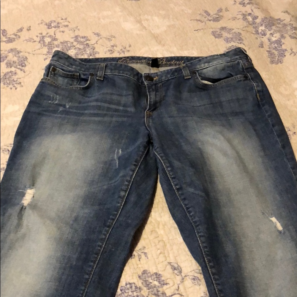 Gap Distressed blue jeans 👖